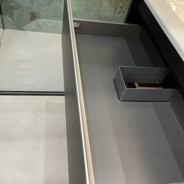 Koupelnová skříňka EMMY