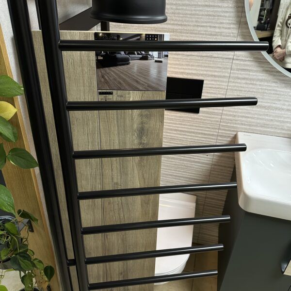 Koupelnový radiátor APOLLO