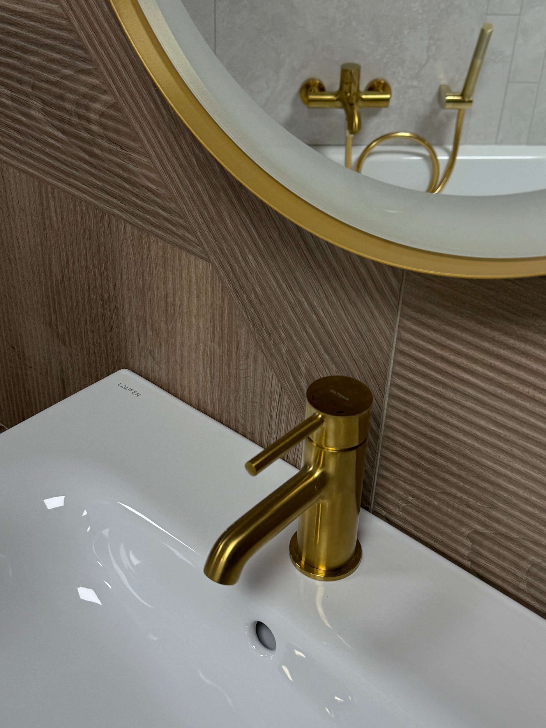 Zlato v koupelně Zlato v koupelně